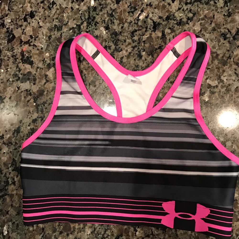 GIRLS EUC UNDER ARMOUR SPORTS BRA SIZE YMD